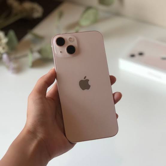 Apple iPhone 13 – Unlocked (Excellent Condition) Phone Tech